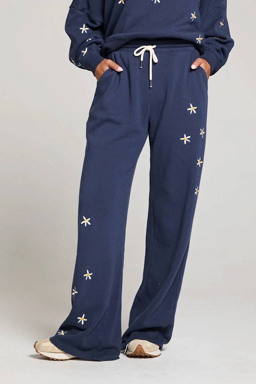 NEW CHASER embroidery daisy pant in blue